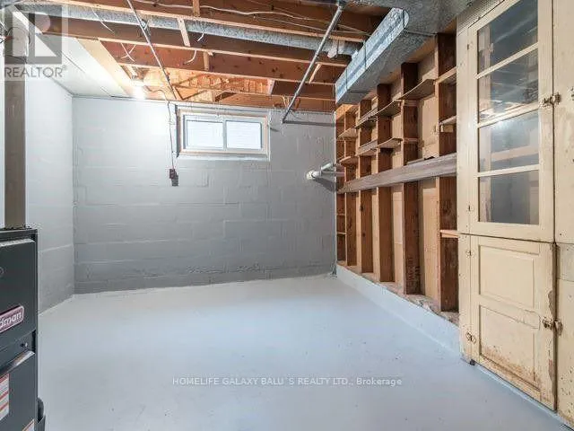 427 FAIRLEIGH AVENUE