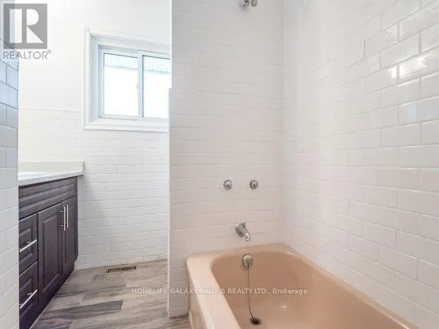 427 FAIRLEIGH AVENUE