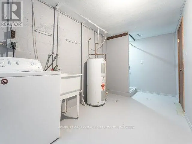 427 FAIRLEIGH AVENUE