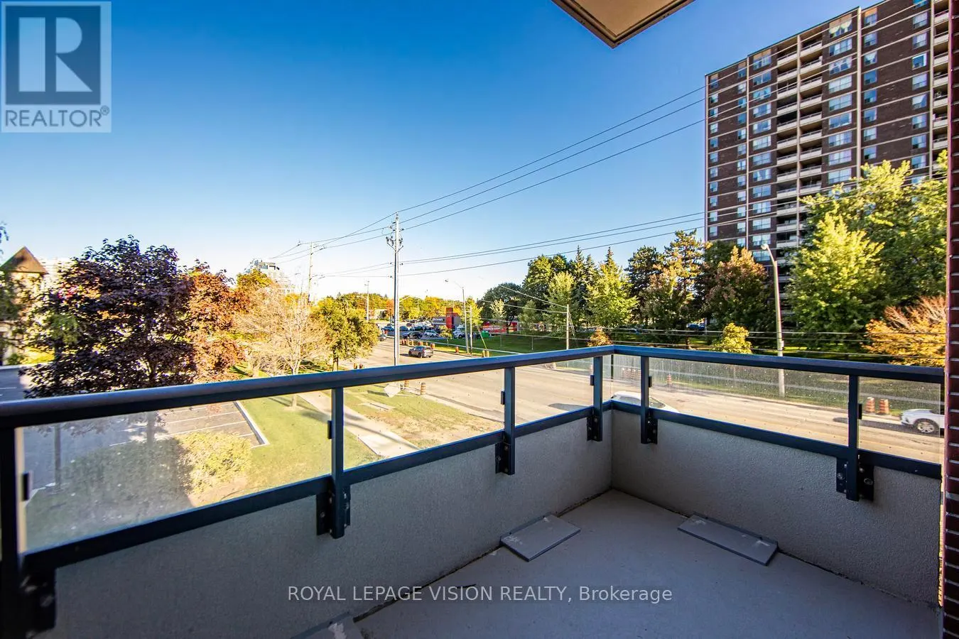 222 - 3270 SHEPPARD AVENUE E