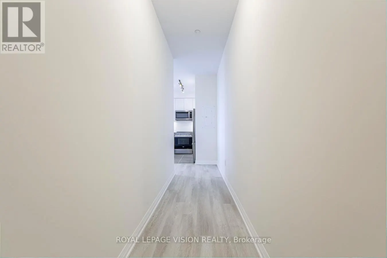 222 - 3270 SHEPPARD AVENUE E