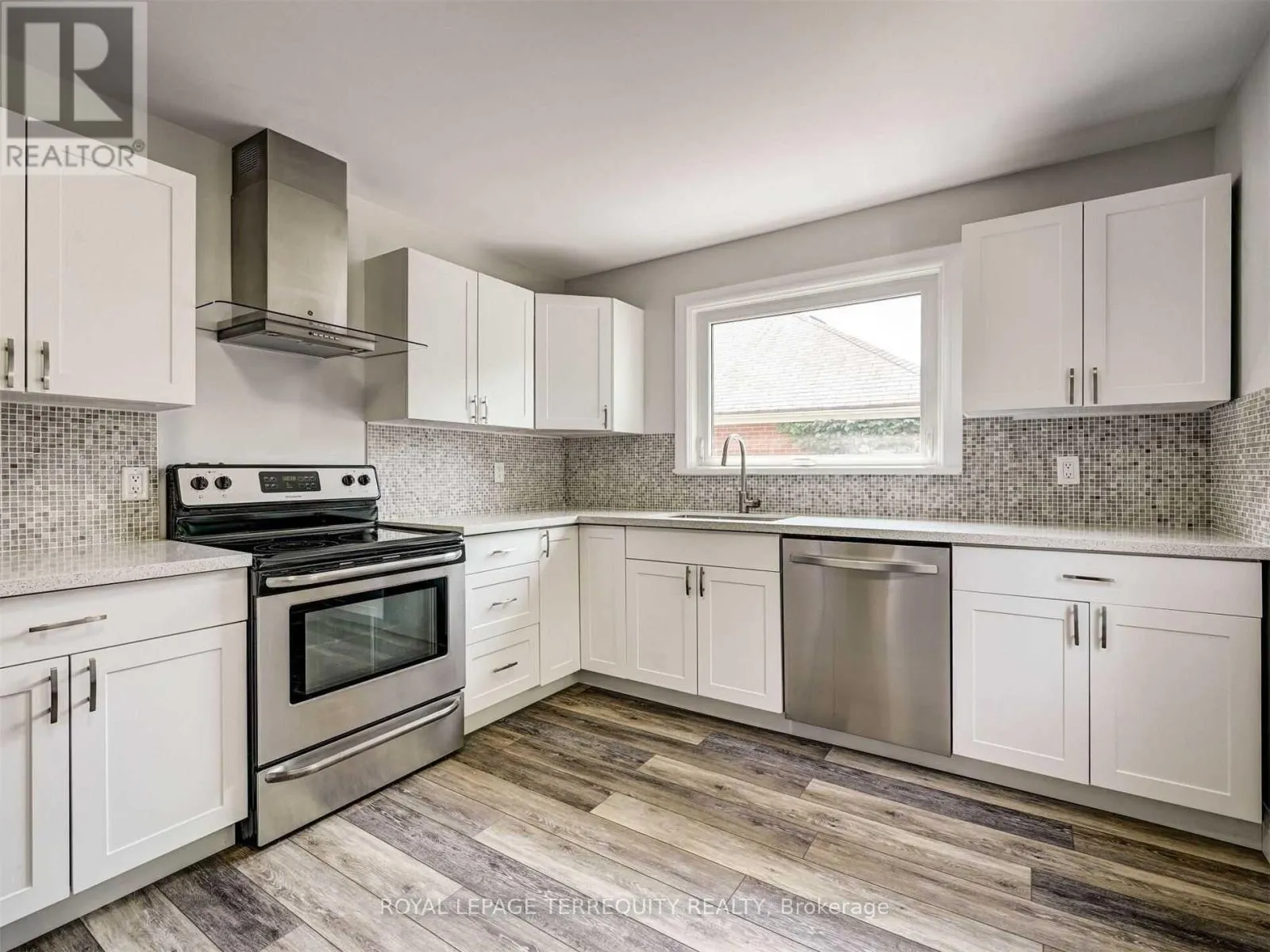 MAIN - 822 DOUGLAS STREET