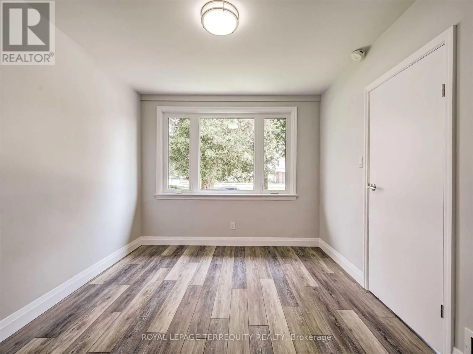 MAIN - 822 DOUGLAS STREET