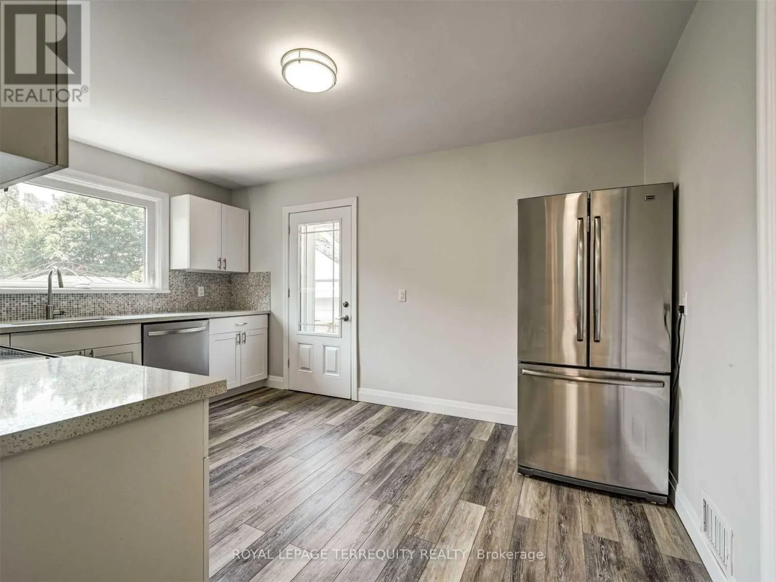 MAIN - 822 DOUGLAS STREET