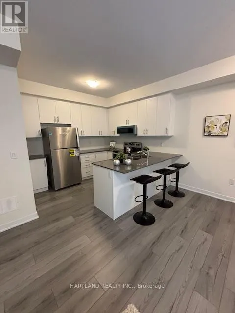 1418 - 1695 DERSAN STREET