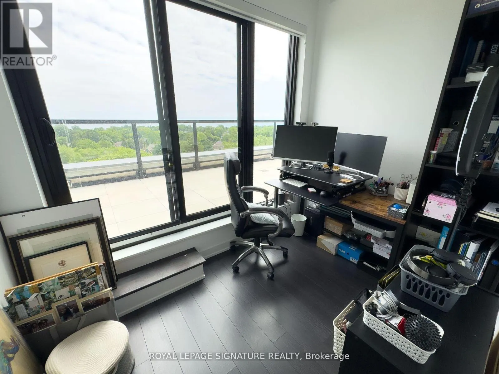 905 - 2799 KINGSTON ROAD