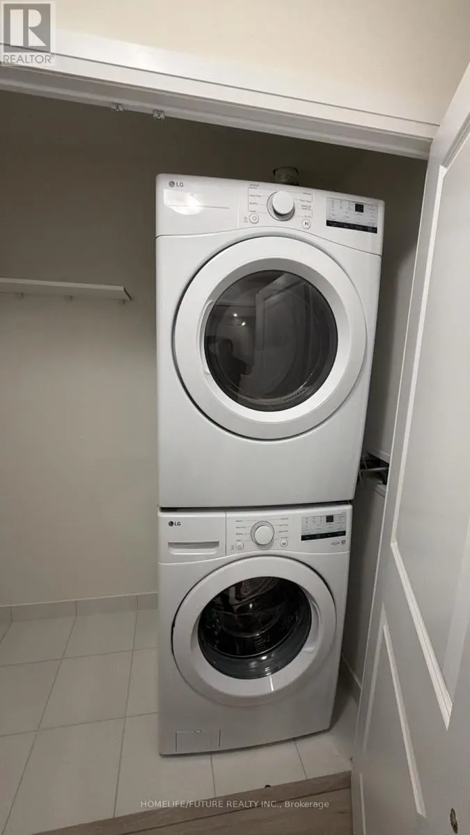 2005 - 3260 SHEPPARD AVENUE E