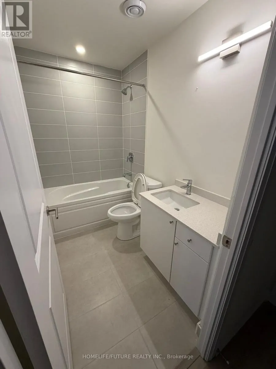 2005 - 3260 SHEPPARD AVENUE E