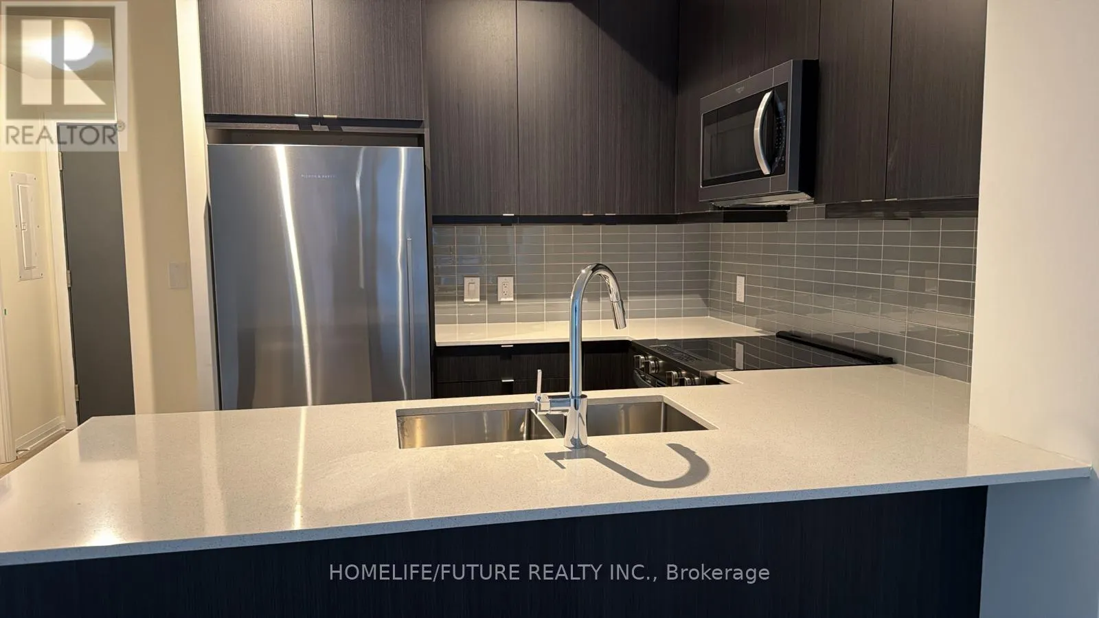 2005 - 3260 SHEPPARD AVENUE E