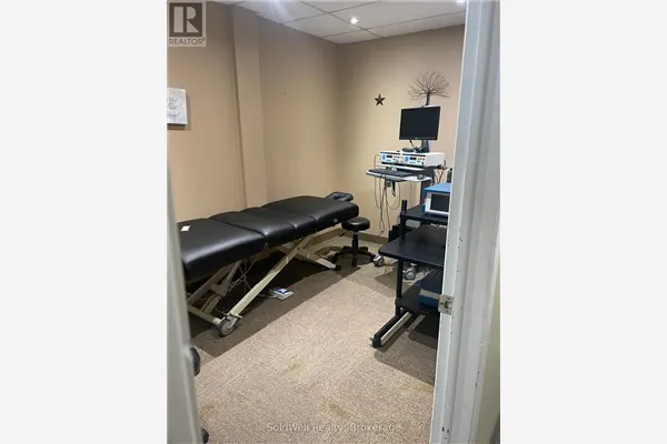 7 - 676 MONARCH AVENUE