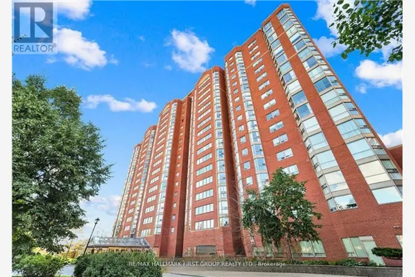 807 - 2466 EGLINTON AVENUE E