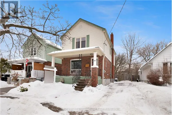 100 BUCKINGHAM AVENUE