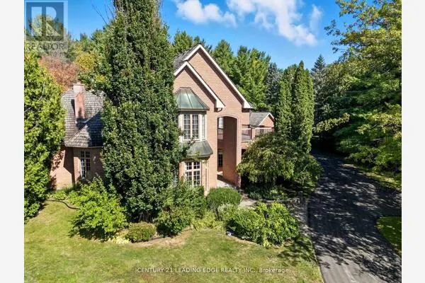 8 BUNHILL COURT