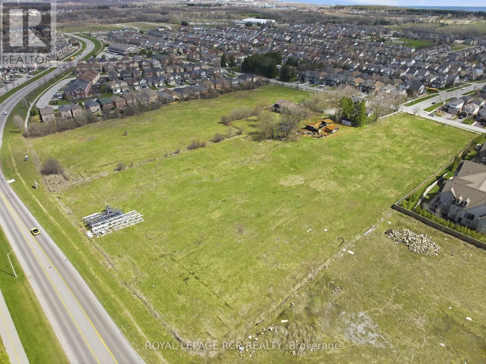 1440 GORD VINSON AVENUE