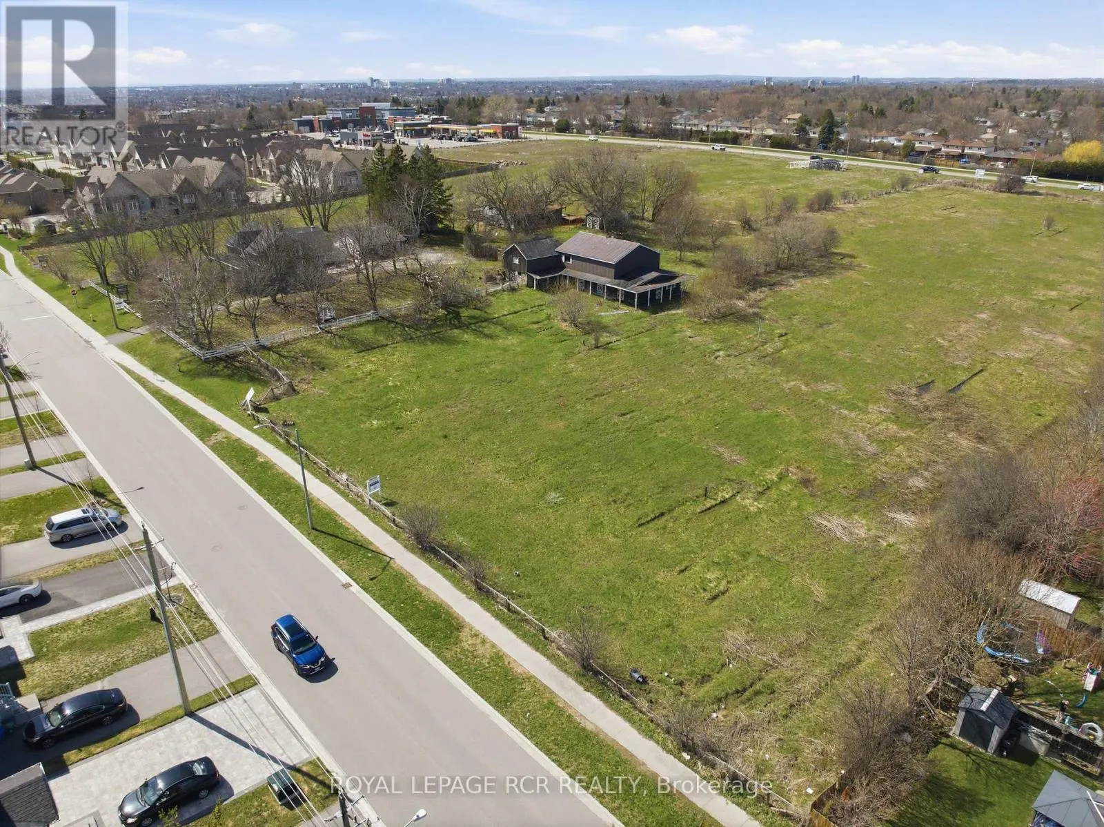 1440 GORD VINSON AVENUE