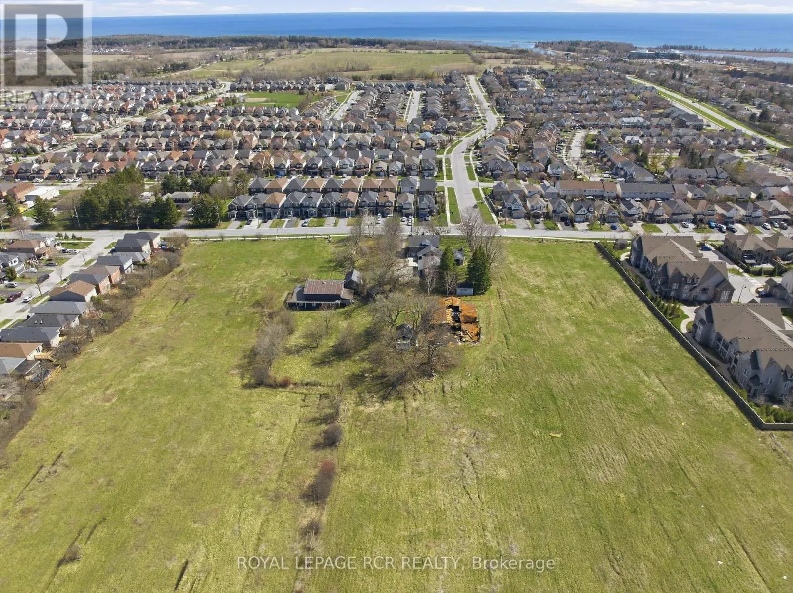 1440 GORD VINSON AVENUE