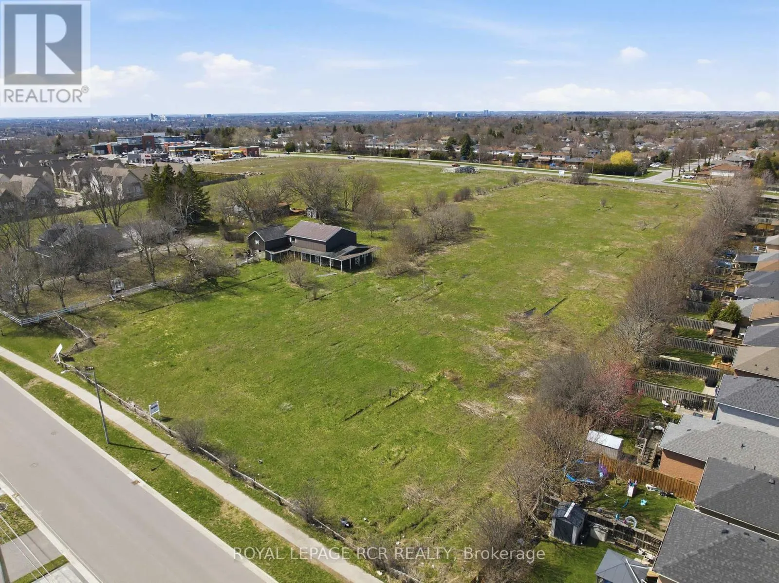 1440 GORD VINSON AVENUE