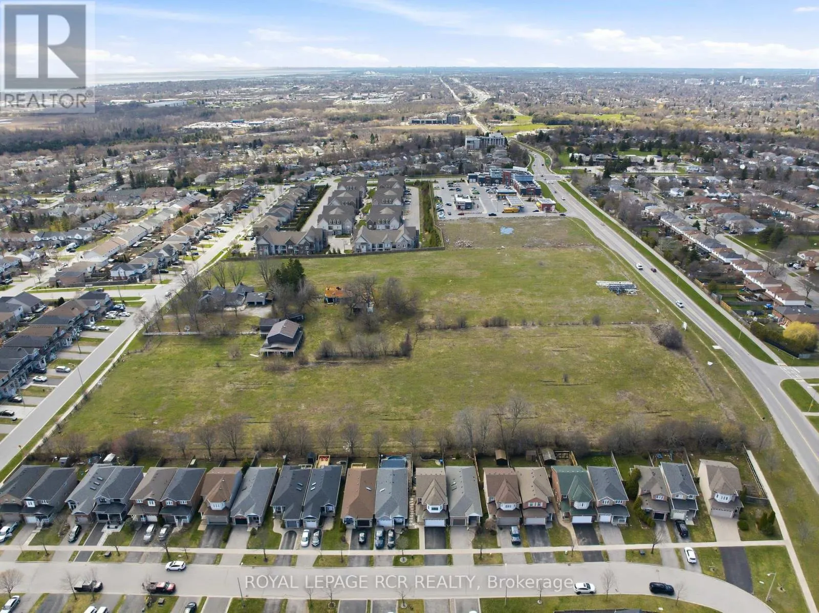 1440 GORD VINSON AVENUE