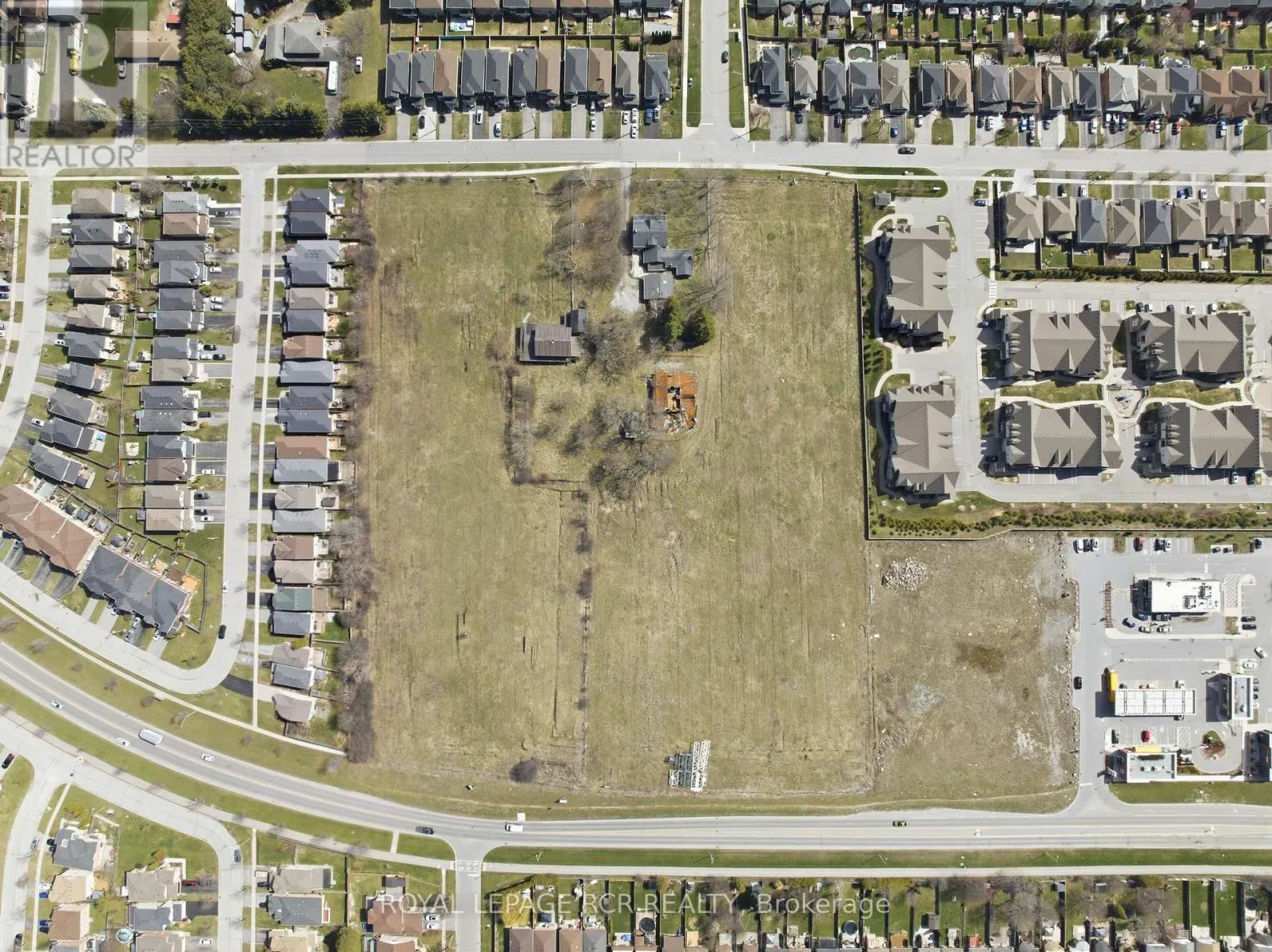 1440 GORD VINSON AVENUE