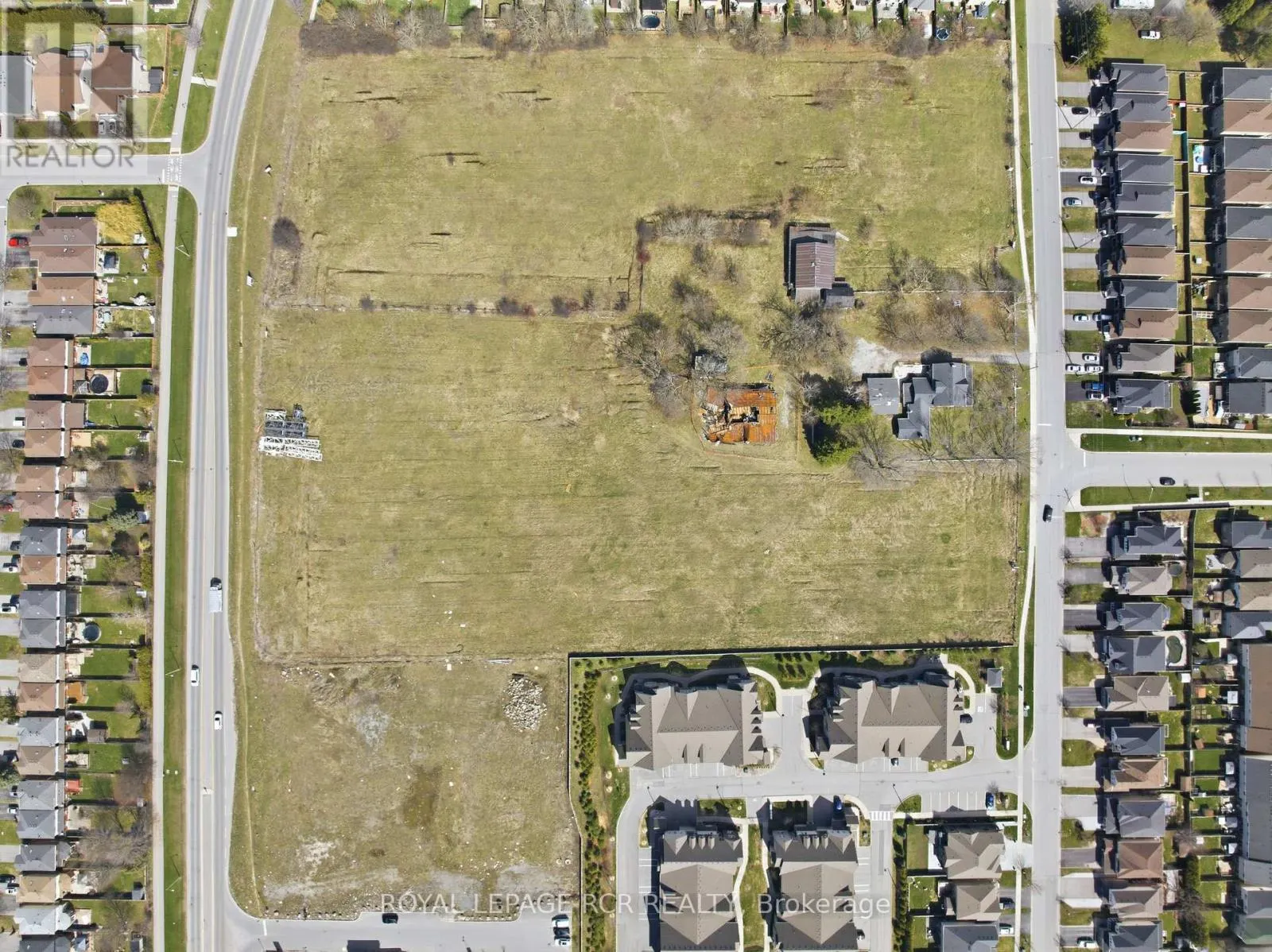 1440 GORD VINSON AVENUE