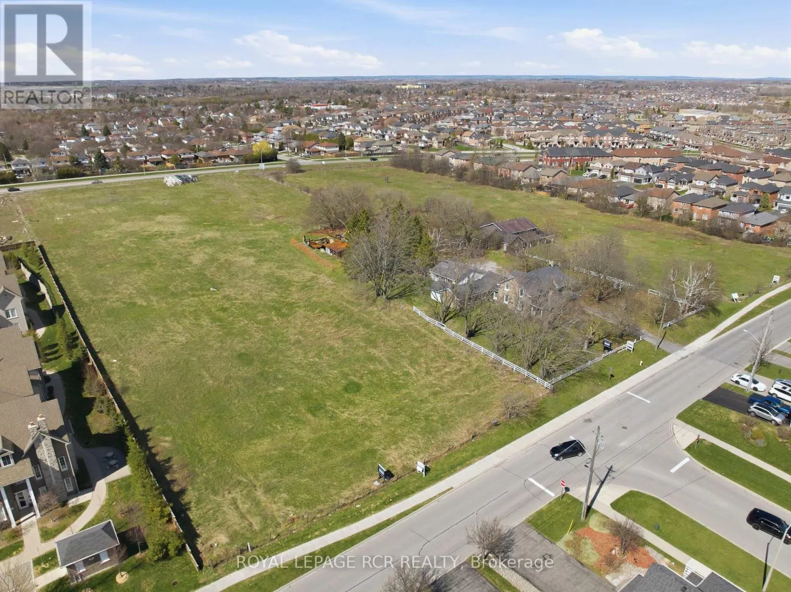 1440 GORD VINSON AVENUE