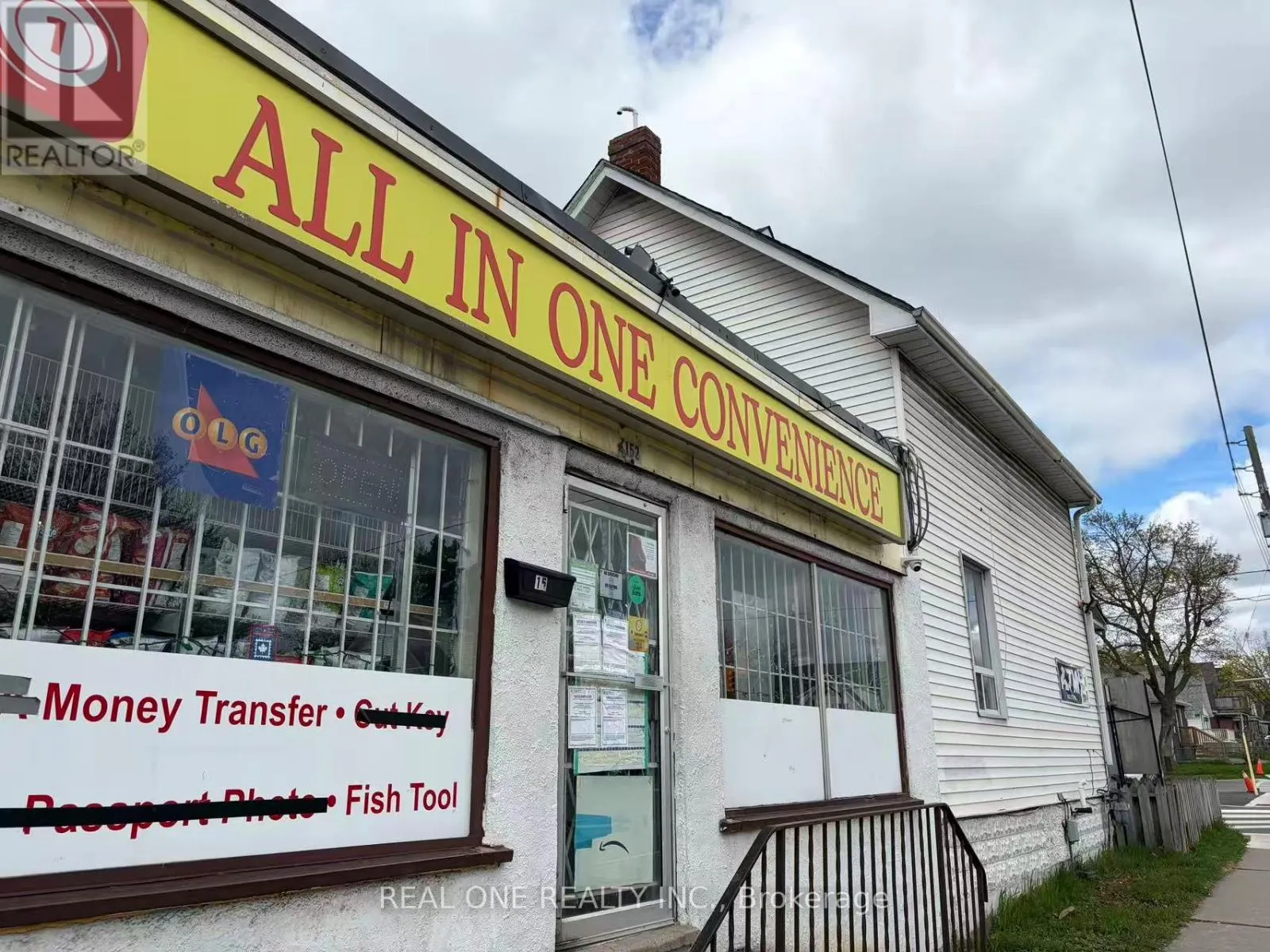 152 PARK RD SOUTH