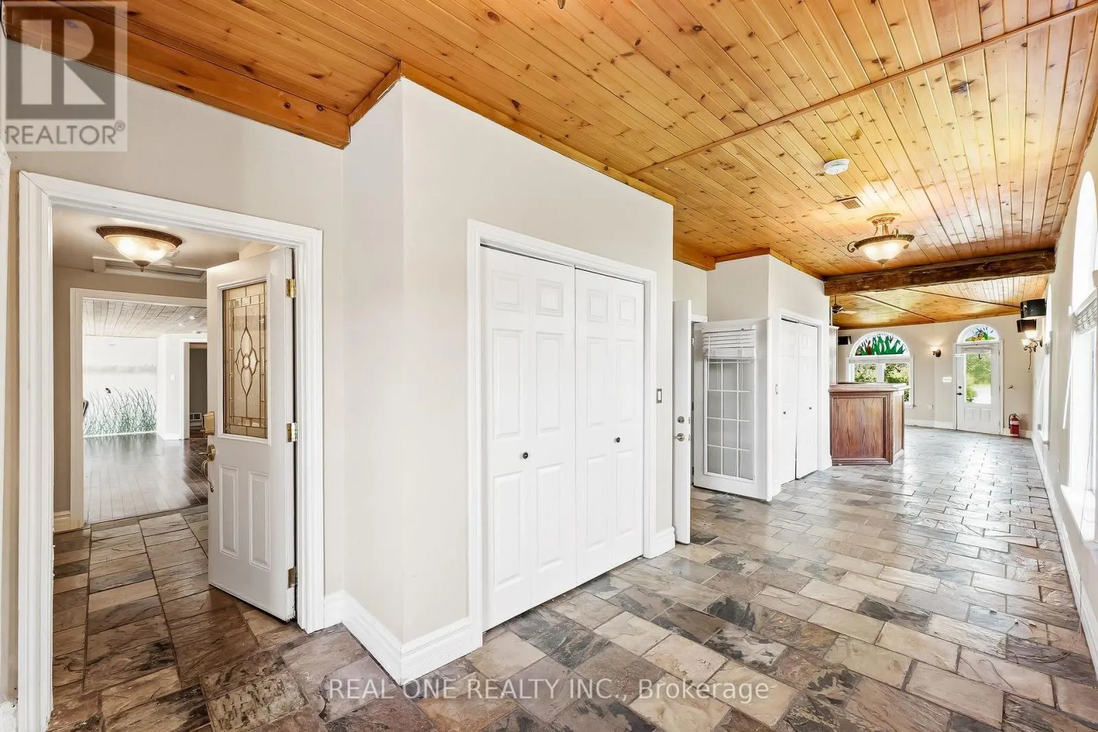 2614 HEAD ROAD