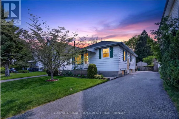 275 OSHAWA BOULEVARD N