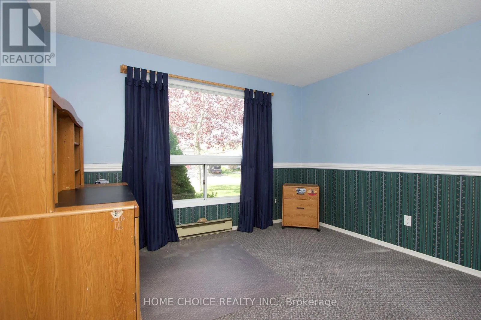 46 FAIRWAY DRIVE