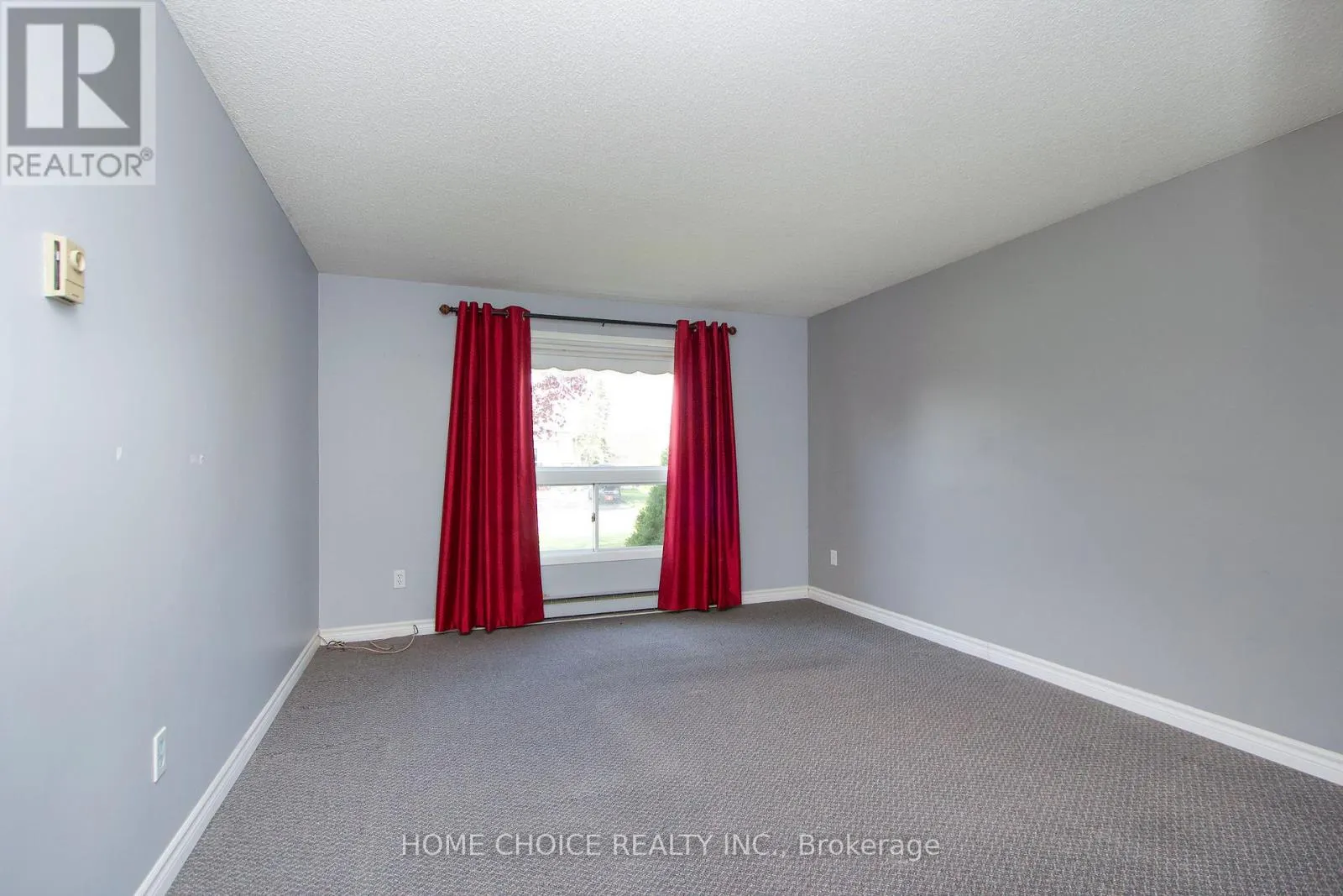 46 FAIRWAY DRIVE