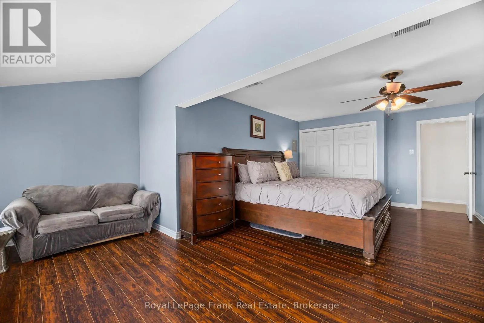 24 PETTET DRIVE
