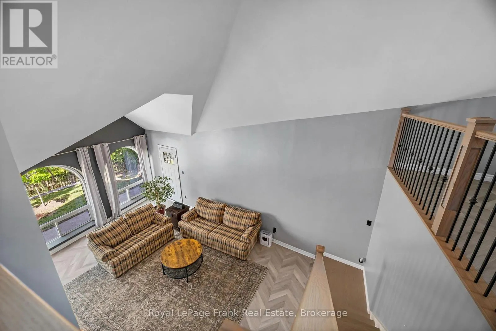 24 PETTET DRIVE