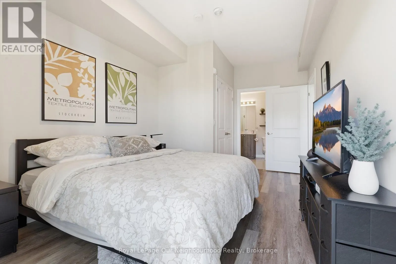 312 - 65 SHIPWAY AVENUE #312