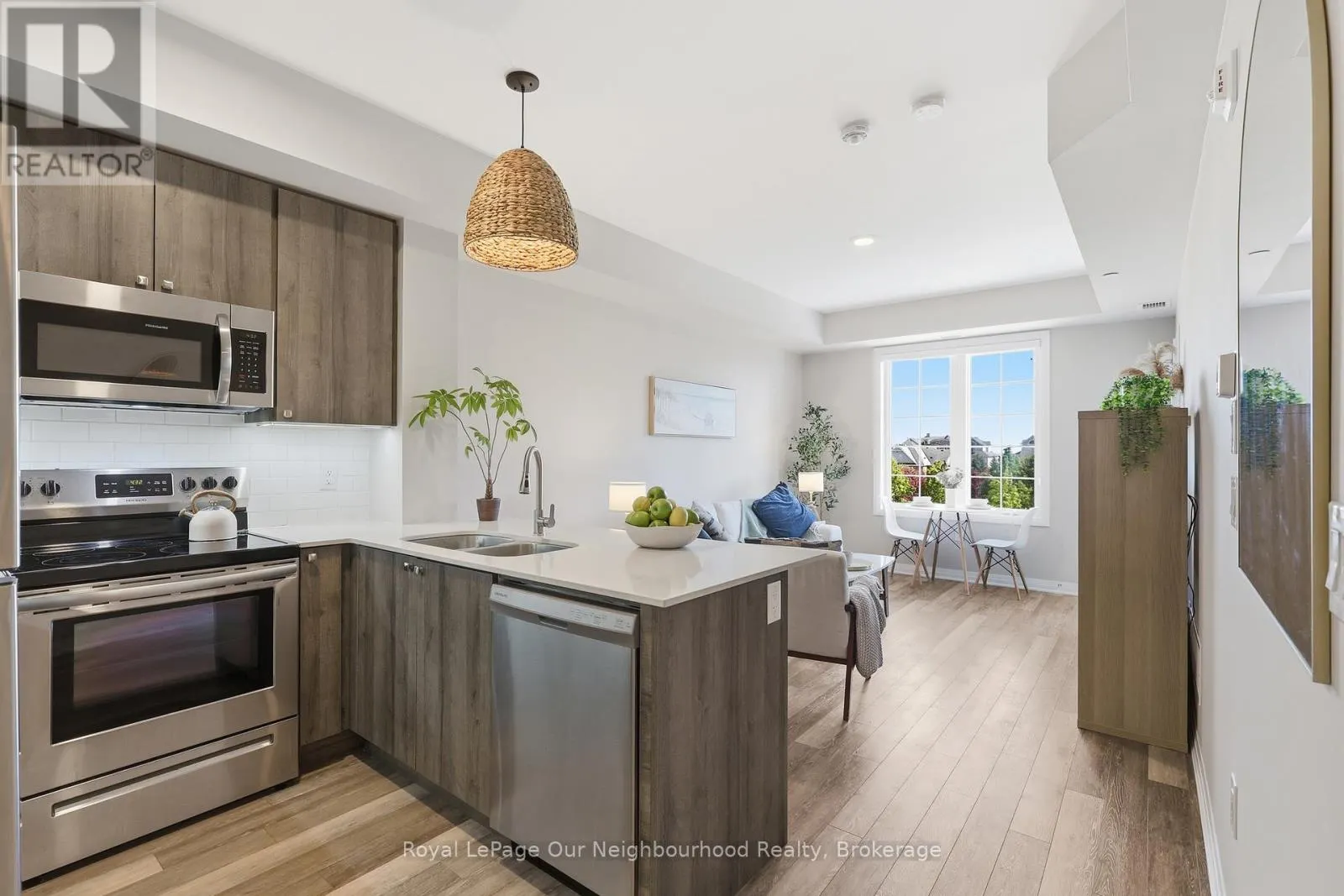 312 - 65 SHIPWAY AVENUE #312