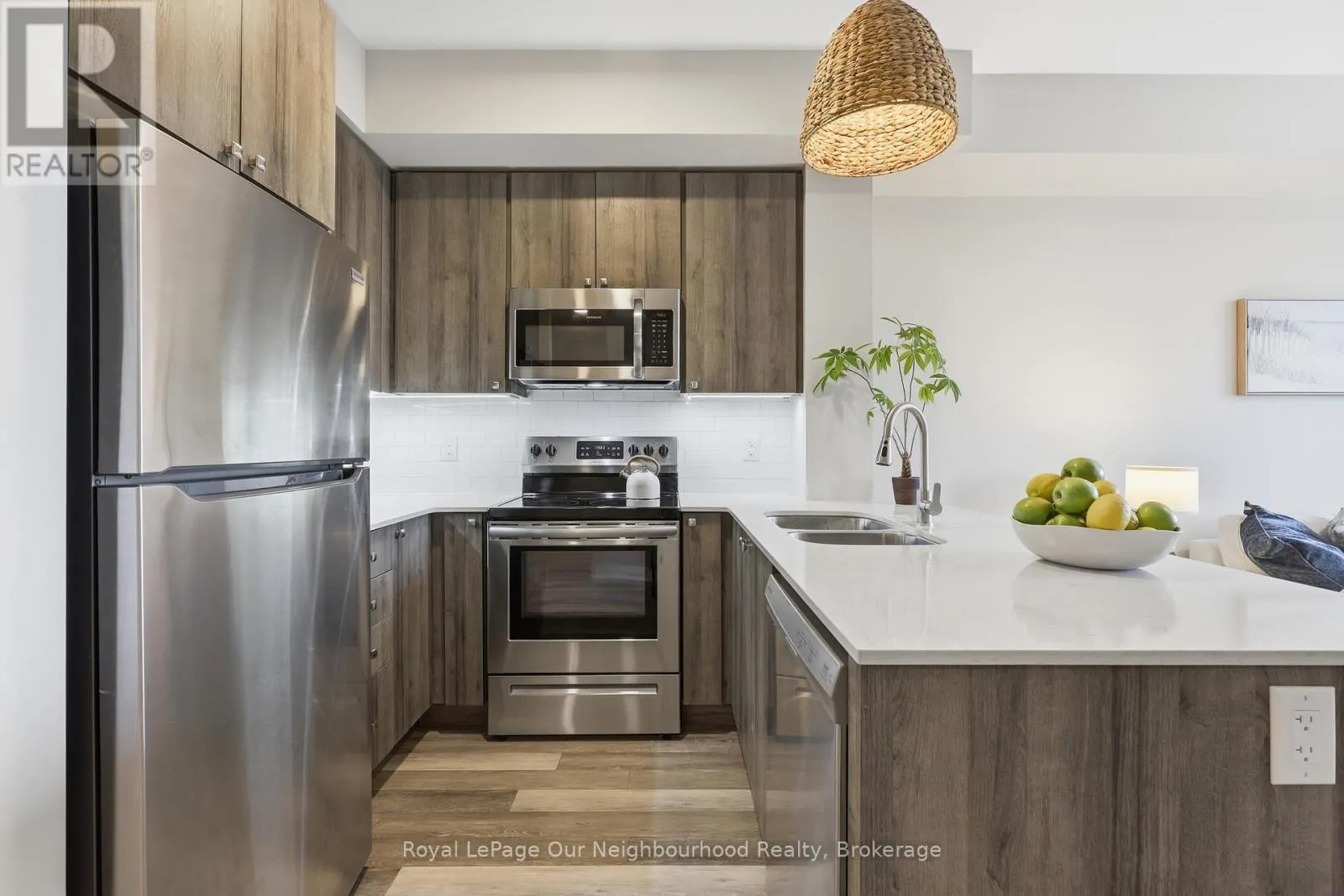 312 - 65 SHIPWAY AVENUE #312