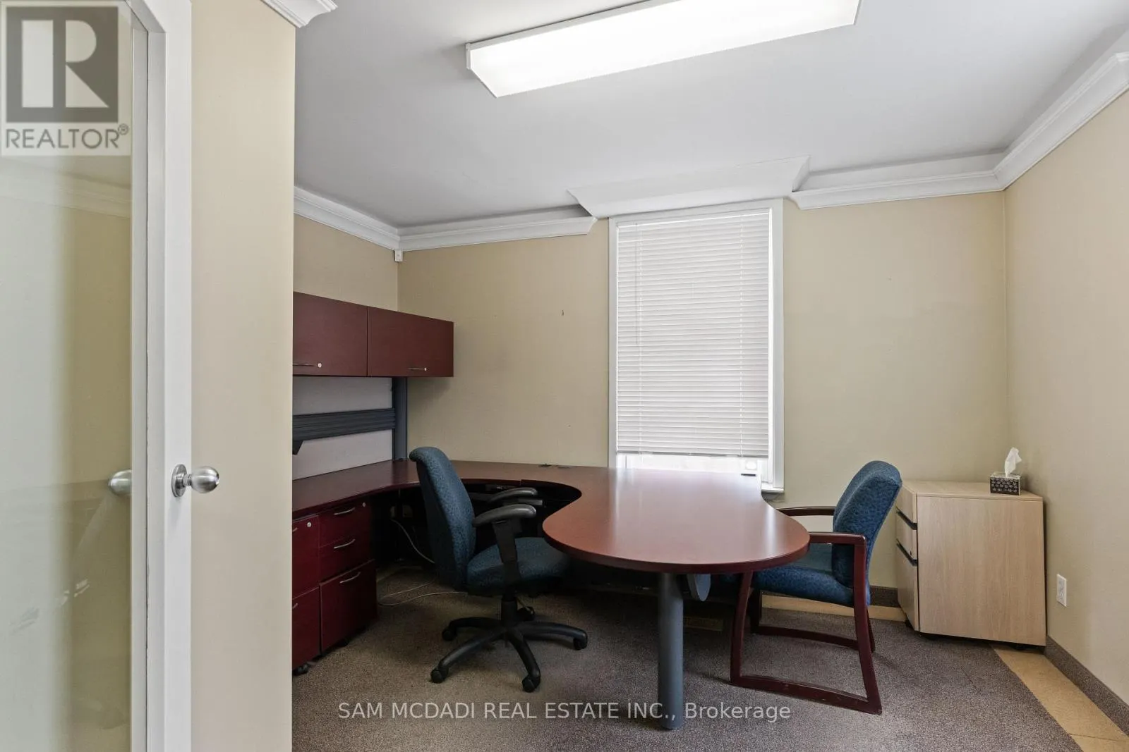 571 KINGSTON ROAD W