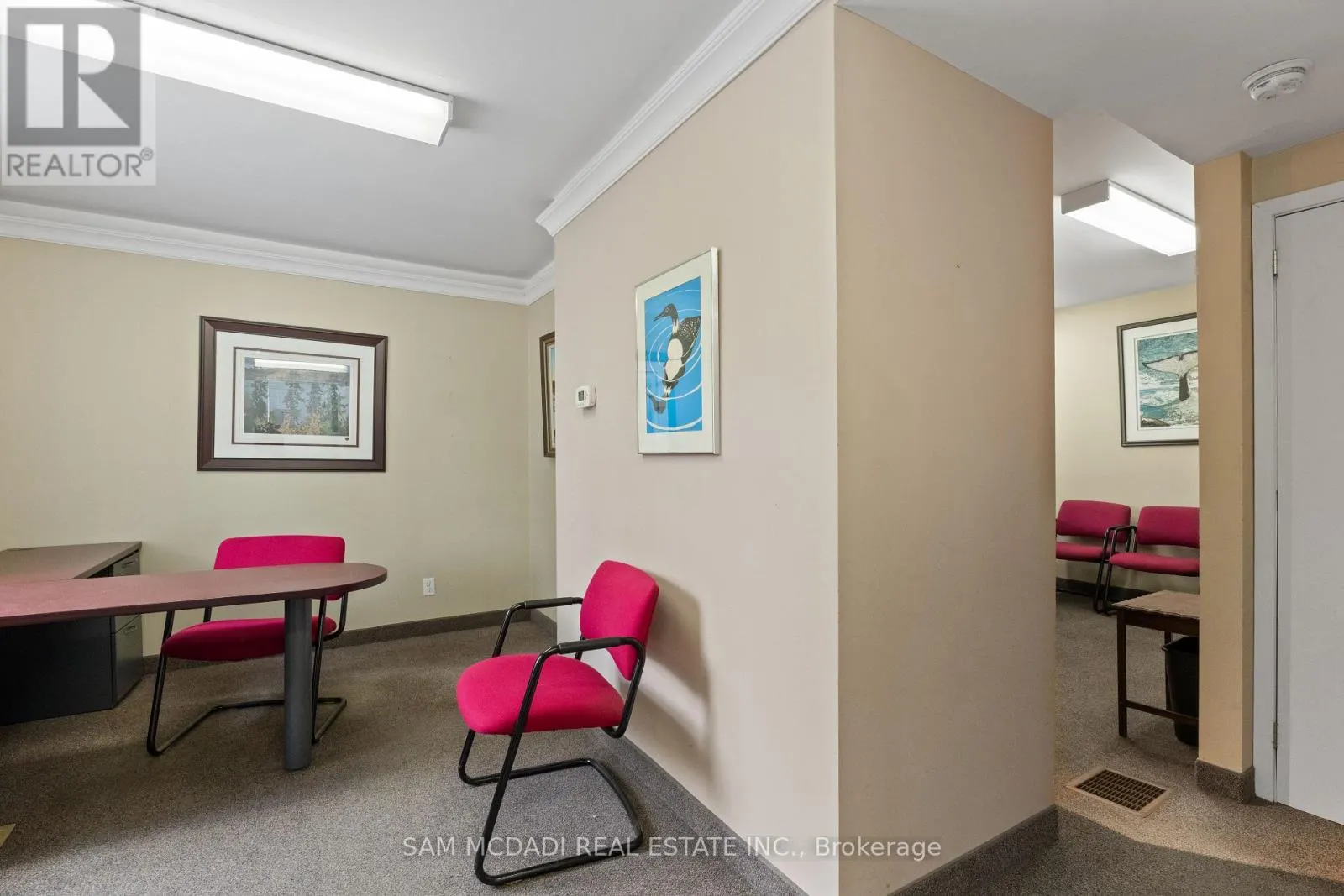 571 KINGSTON ROAD W