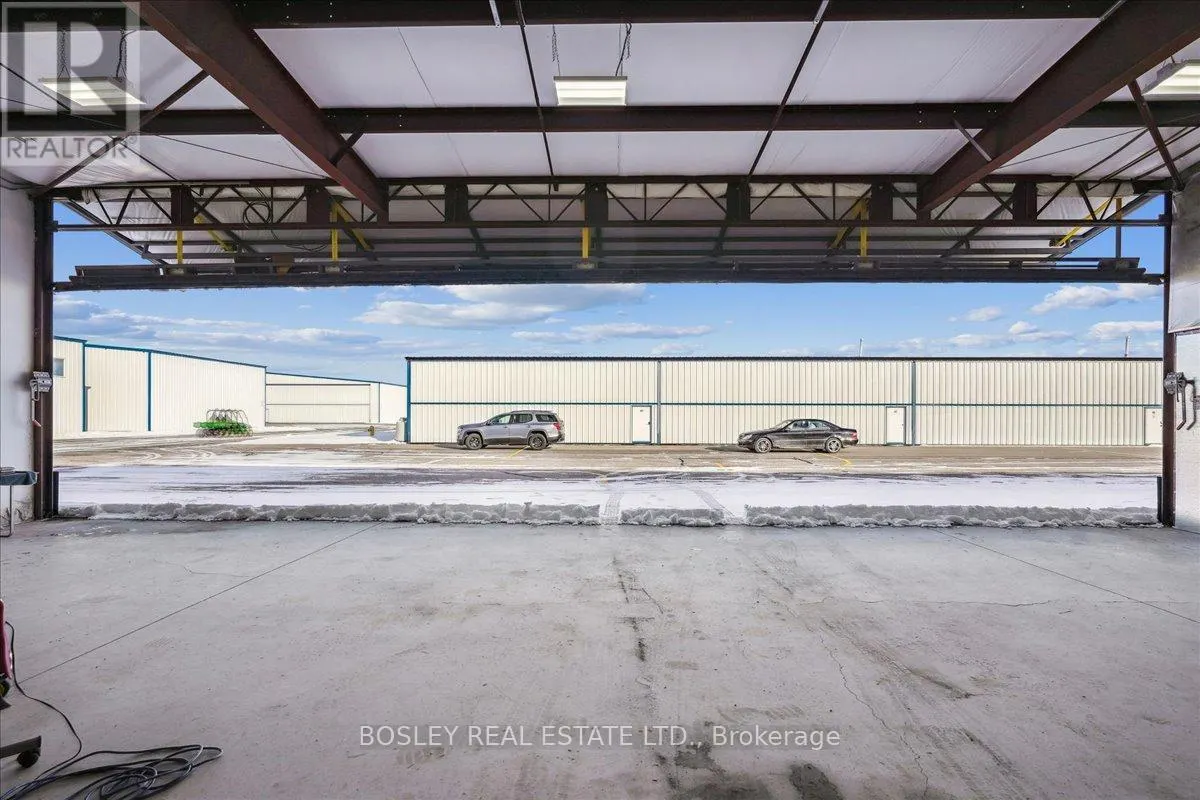 24  BUILDING 7 - 441 AVIATOR LANE