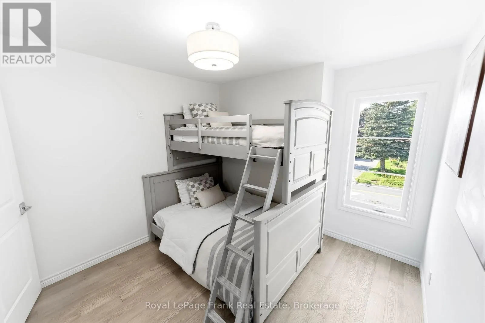 27 SHAND LANE