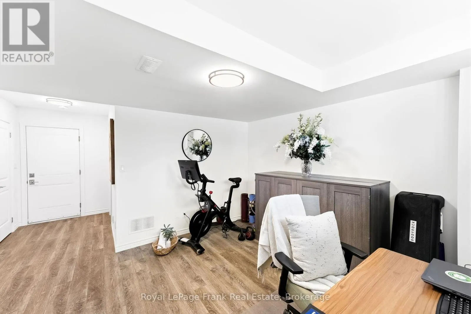 27 SHAND LANE
