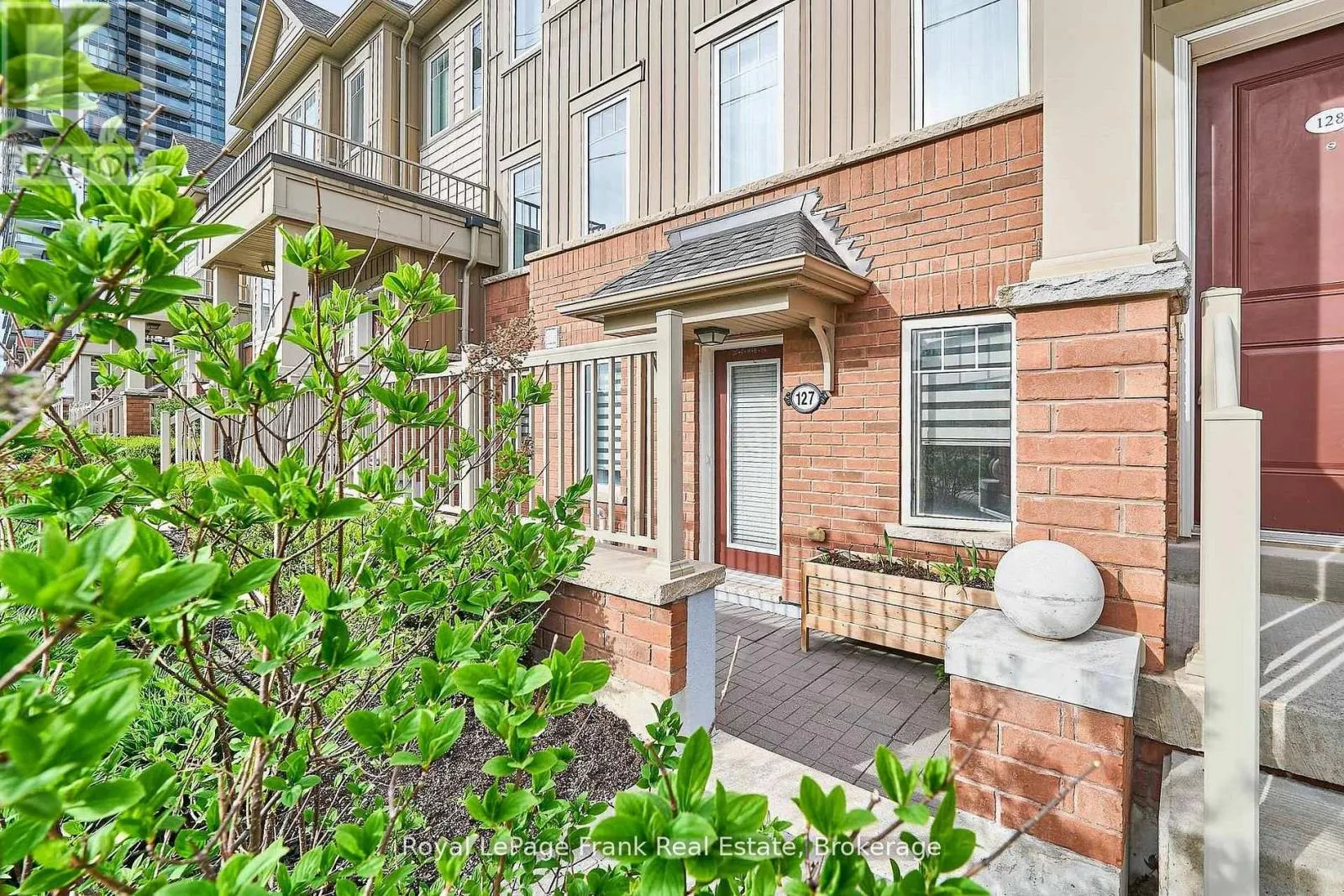 127 - 2500 HILL RISE COURT #127