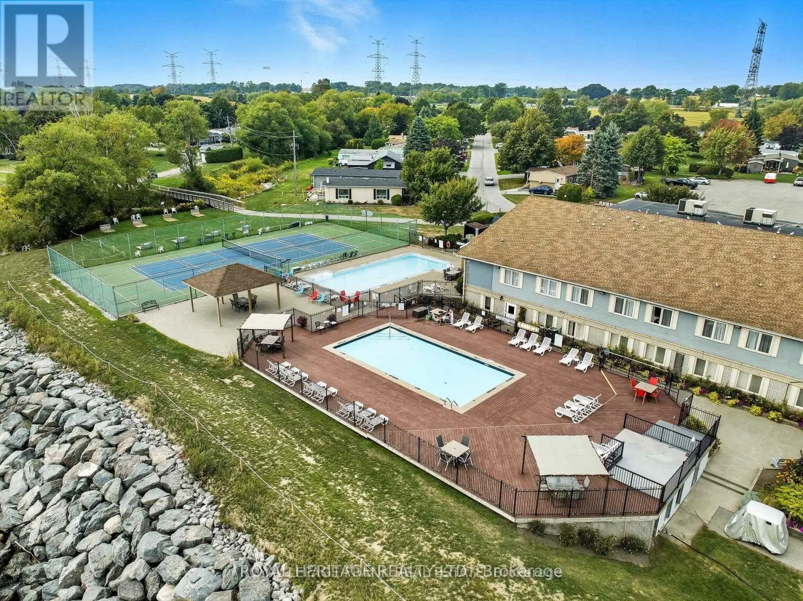 203 WILMOT TRAIL