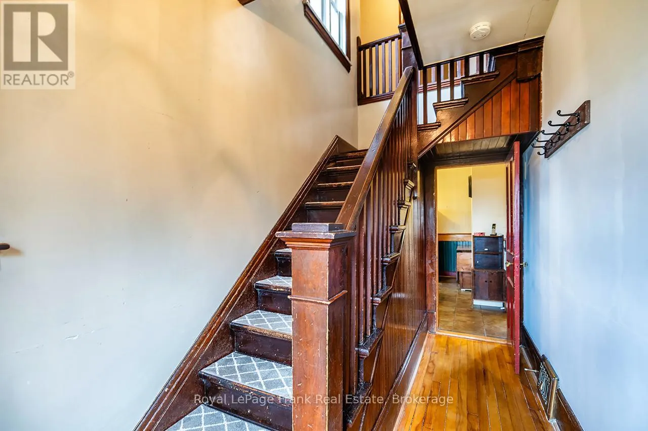 3 SUMMIT DRIVE