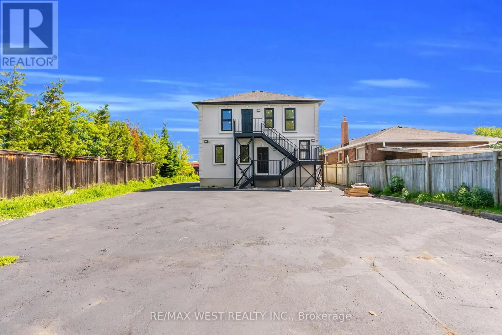36 PARK ROAD S