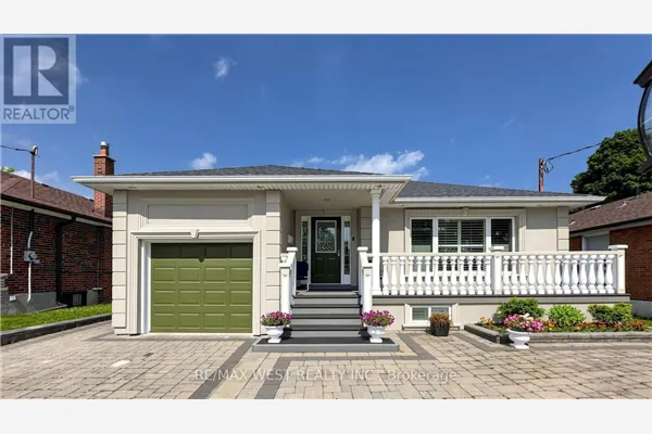555 MCCOWAN ROAD