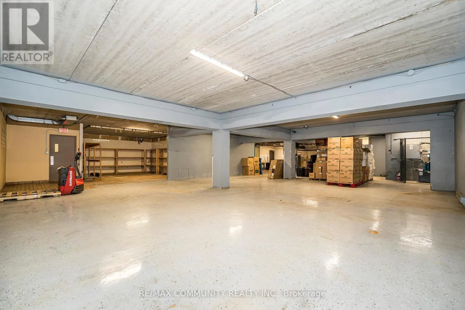 60 ATHOL STREET E