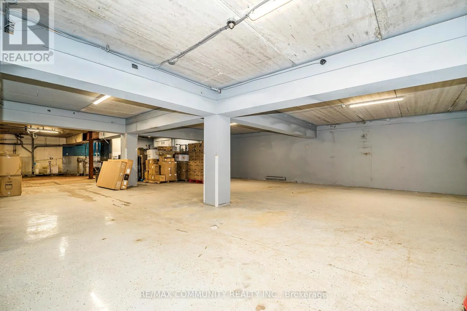 60 ATHOL STREET E