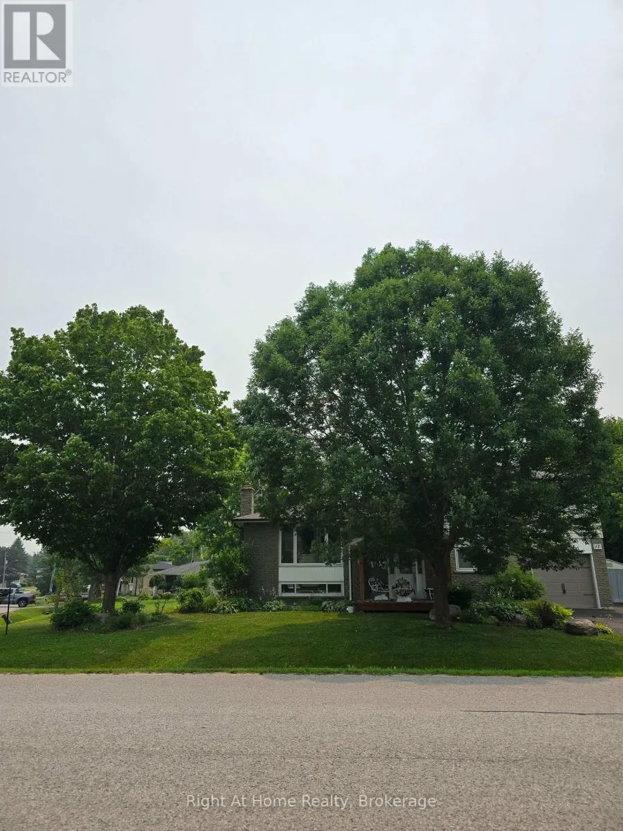17 CRESTVIEW AVENUE