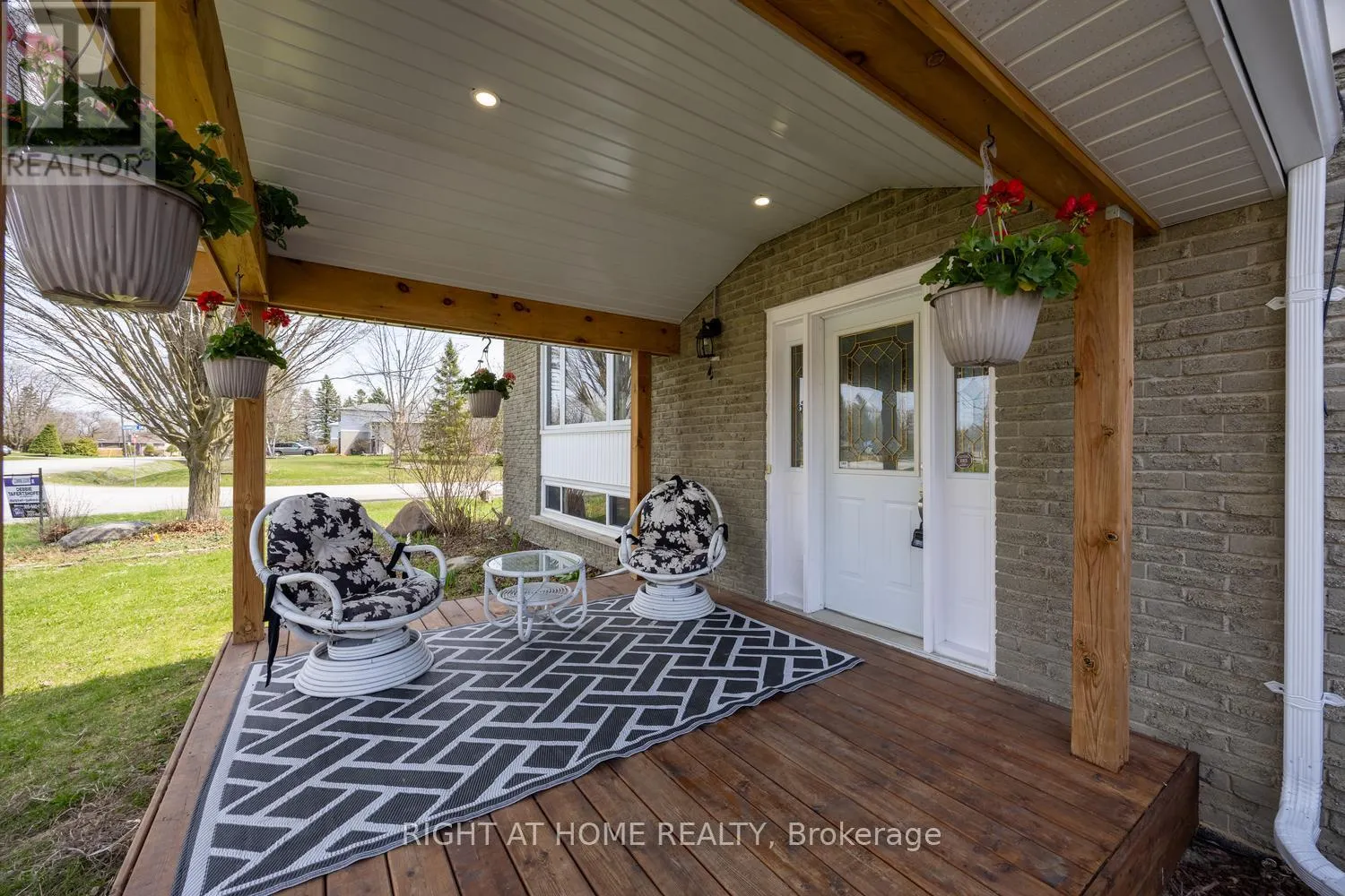 17 CRESTVIEW AVENUE