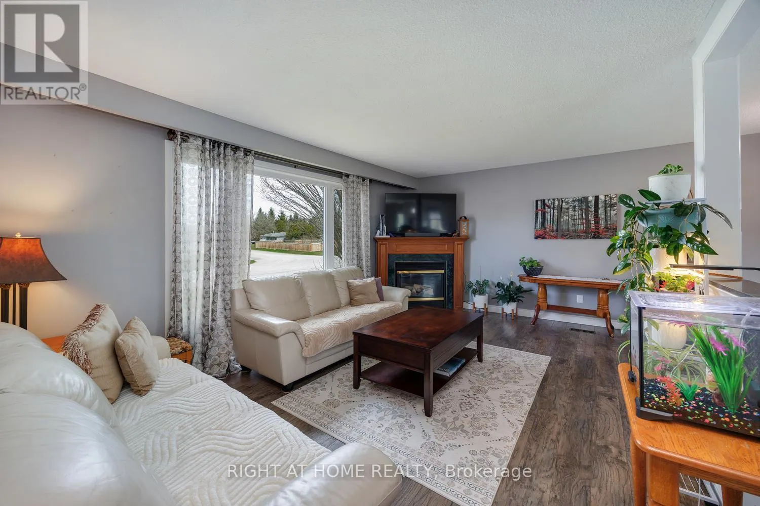 17 CRESTVIEW AVENUE